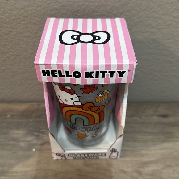 Sale! Hello Kitty Fall Glass - Picture 2 of 3